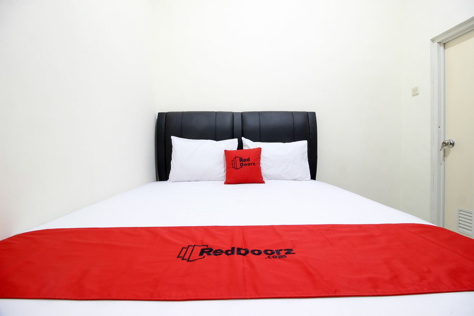 Reddoorz Plus Near Stie Ykpn 2 Maguwo Luaran gambar